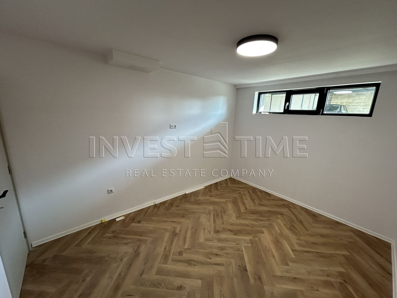 Едностаен, ремонтиран и завършен „ДО КЛЮЧ“ в кв. Възраждане - Агенция за недвижими имоти Варна - Invest Time, имот 2