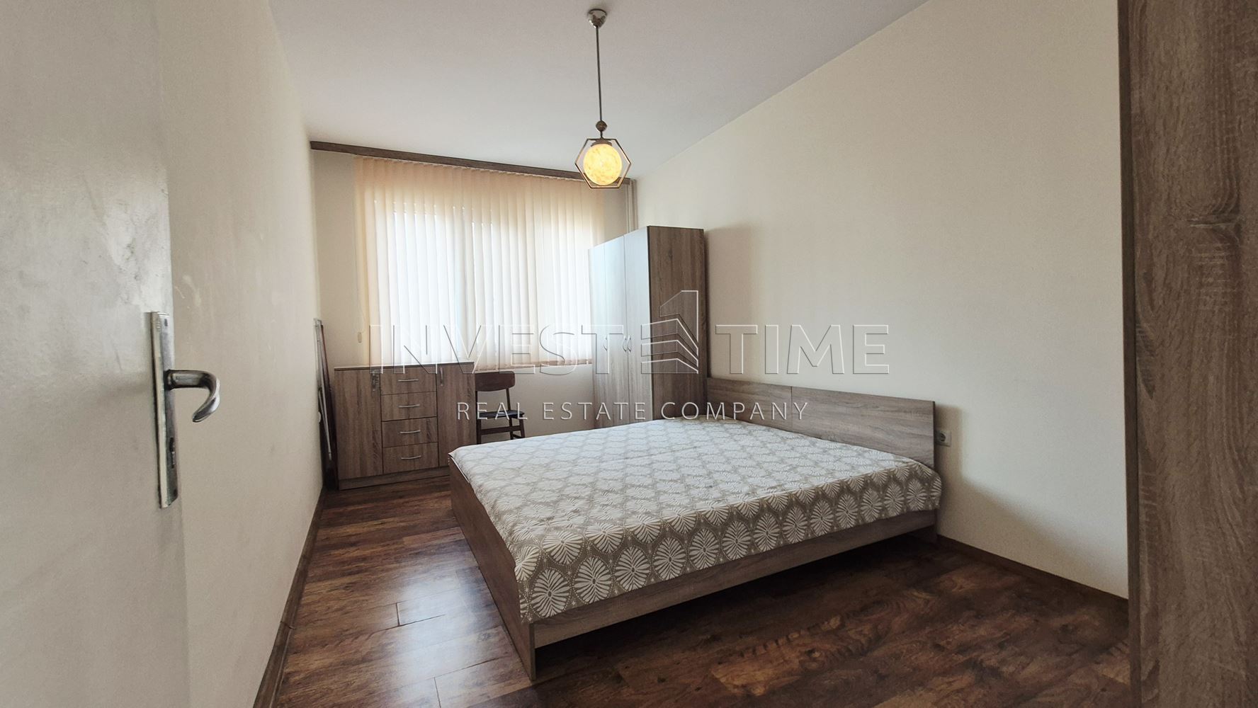 Двустаен апартамент, Широк център – до Дежа Вю - Агенция за недвижими имоти Варна - Invest Time, имот 2