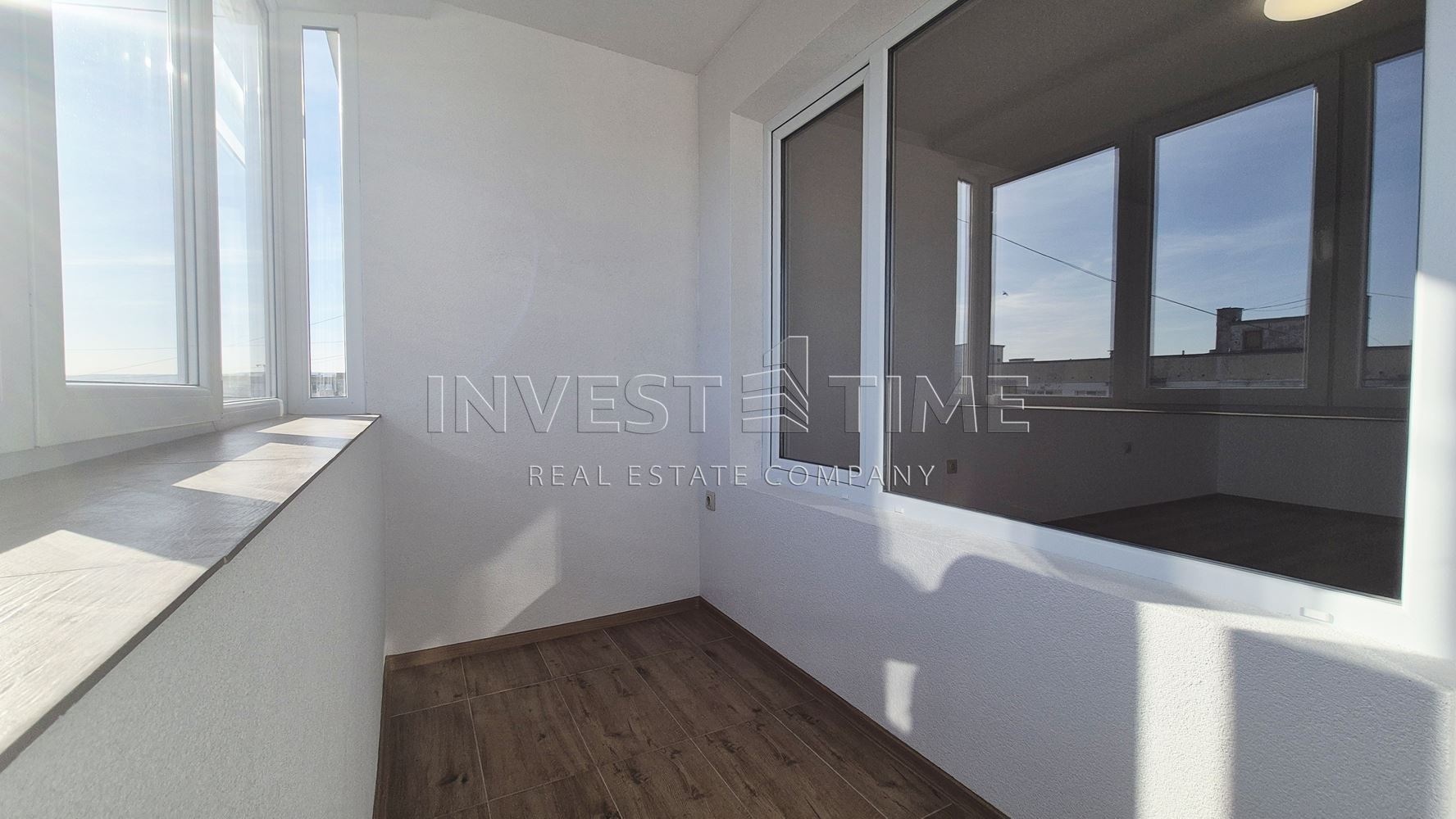 Двустаен апартамент след основен ремонт – „ДО КЛЮЧ“, до Гранд МОЛ - Агенция за недвижими имоти Варна - Invest Time, имот 2