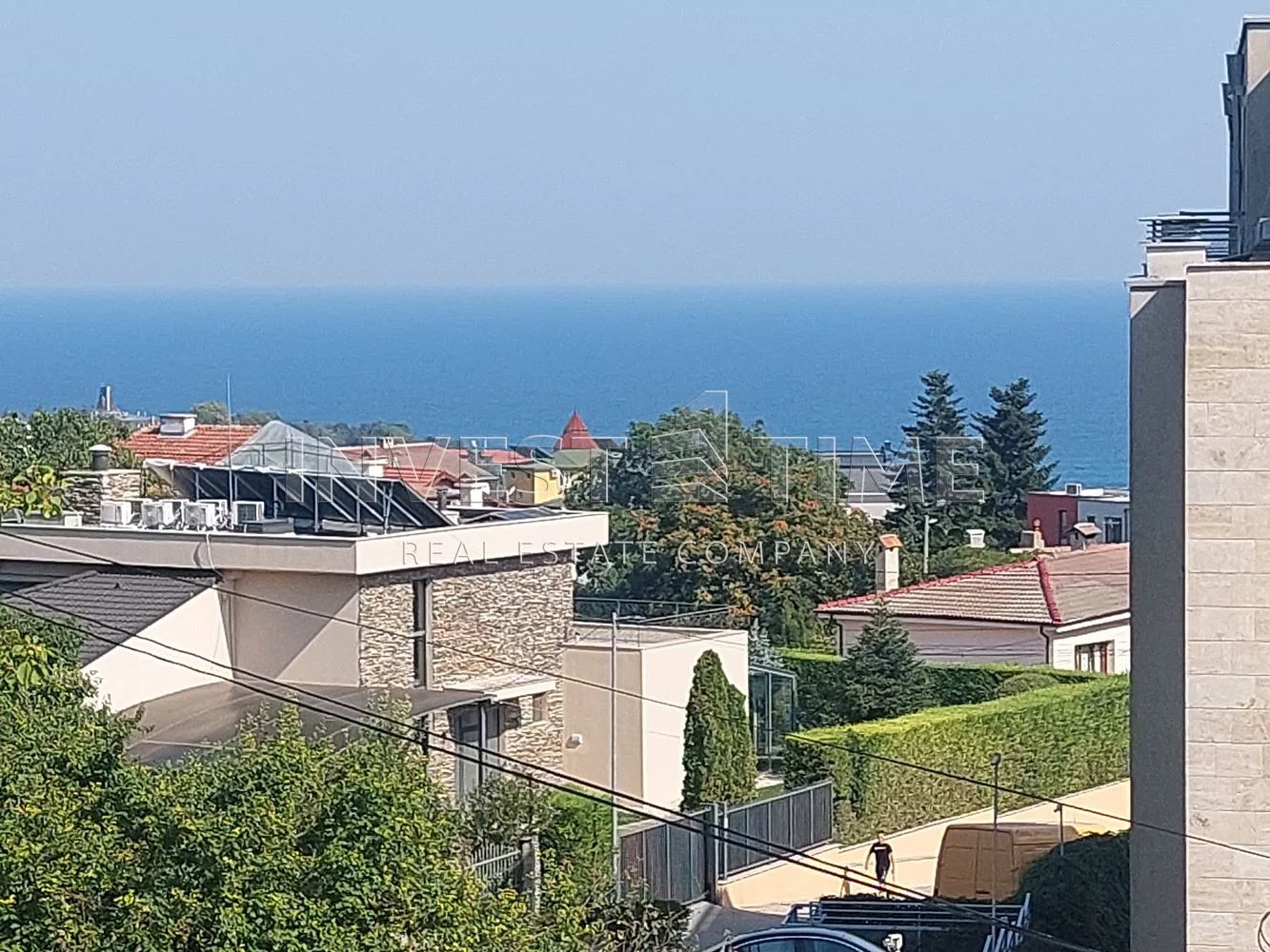 Двустаен апартамент с морска панорама. - Агенция за недвижими имоти Варна - Invest Time